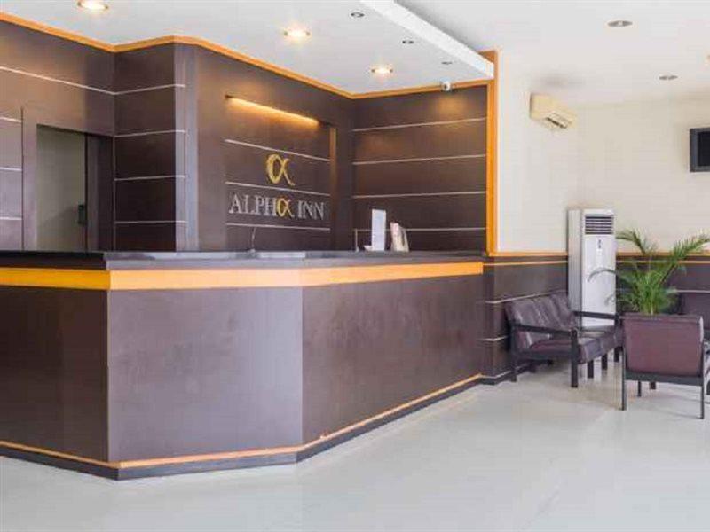 Alpha Inn Medan Buitenkant foto