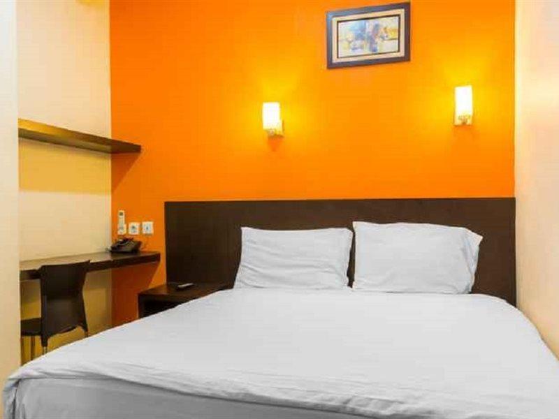 Alpha Inn Medan Buitenkant foto