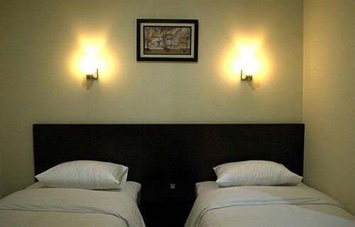 Alpha Inn Medan Buitenkant foto