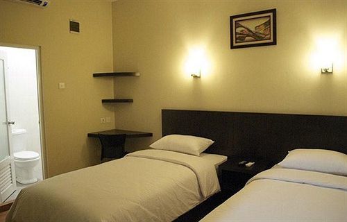 Alpha Inn Medan Buitenkant foto